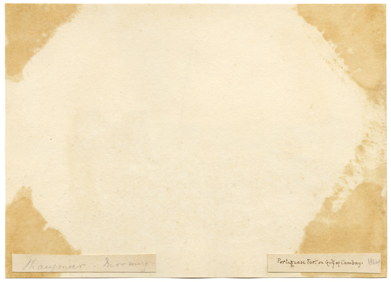 Sir James Peile, Forte portoghese, Golfo di Cambay, Gujarat, India – dipinto del 1864